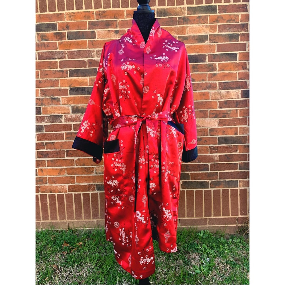 ❌SOLD❌ Asian Reversible Robe - Picture 2 of 7